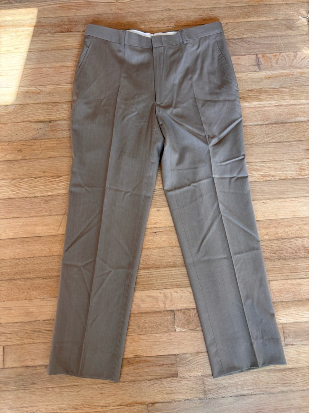 34x29 Tailored Fit Jos A Bank Travelers Collection lightweight wool dress pants